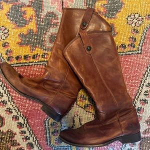 Women’s Frye Melissa Button Boots size 9